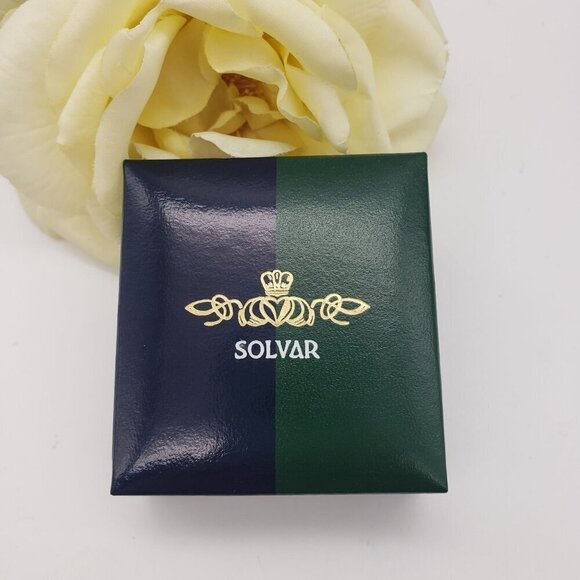 NIB Solvar 18kt Gold Plated Claddagh Brooch Pin In Gift Box - Picture 3 of 11